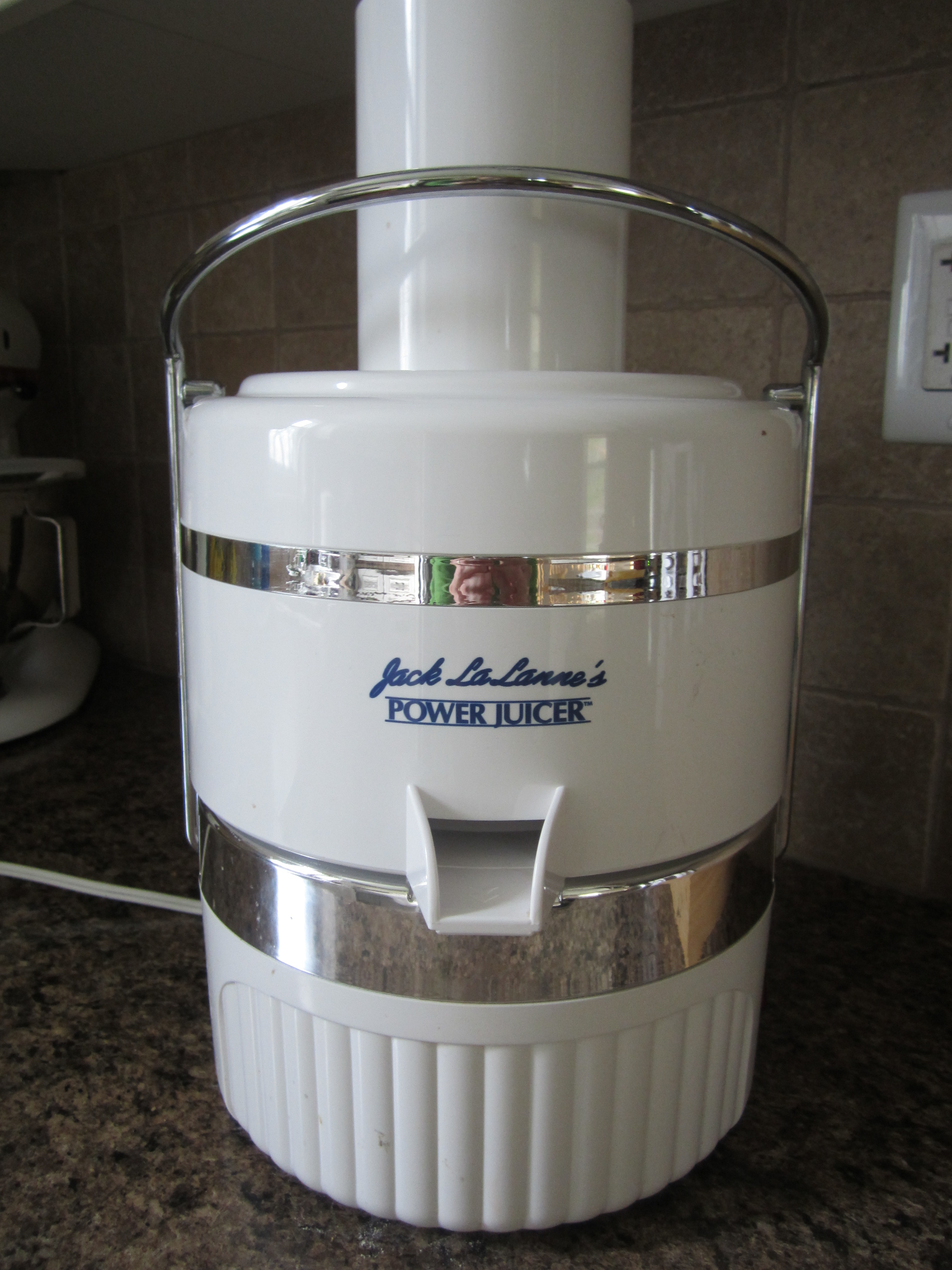 A Jack Lalanne Power Juicer! #ThriftyThursday - You Pinspire Me