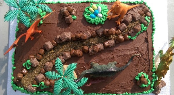 Easy Dinosaur Cake: Birthday Party Ideas for Kids - You Pinspire Me